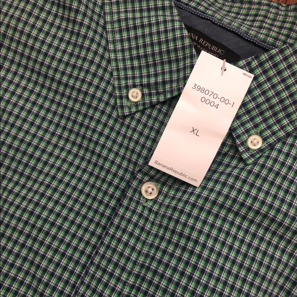 NWT Men’s Green & Blue Banana Republic Shirt (XL)